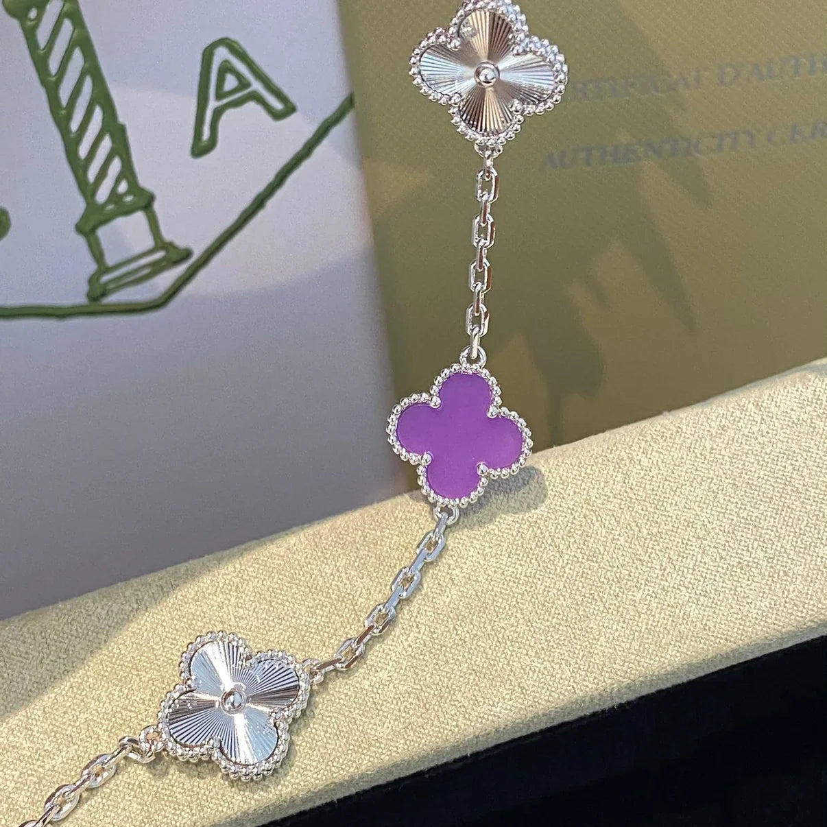 [Royal Jewellery] CLOVER 5 MOTIF VIOLET BRACELET COLLECTION