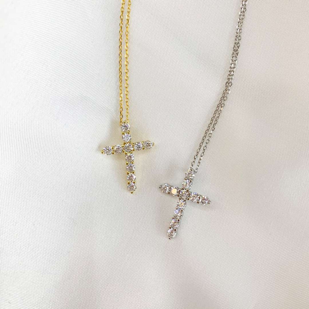 [Royal Jewellery]Unique Cross Shape Necklace