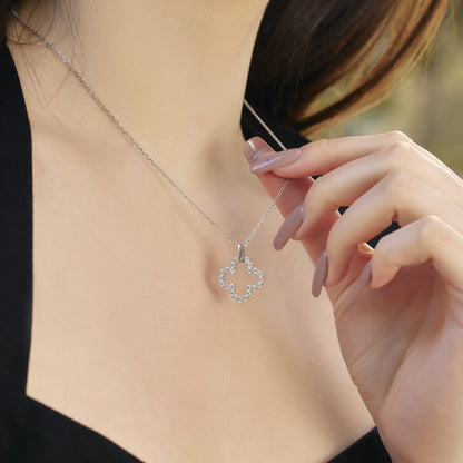 [Royal Jewellery]Four-Leaf Clover Hollow Design Exquisite Necklace