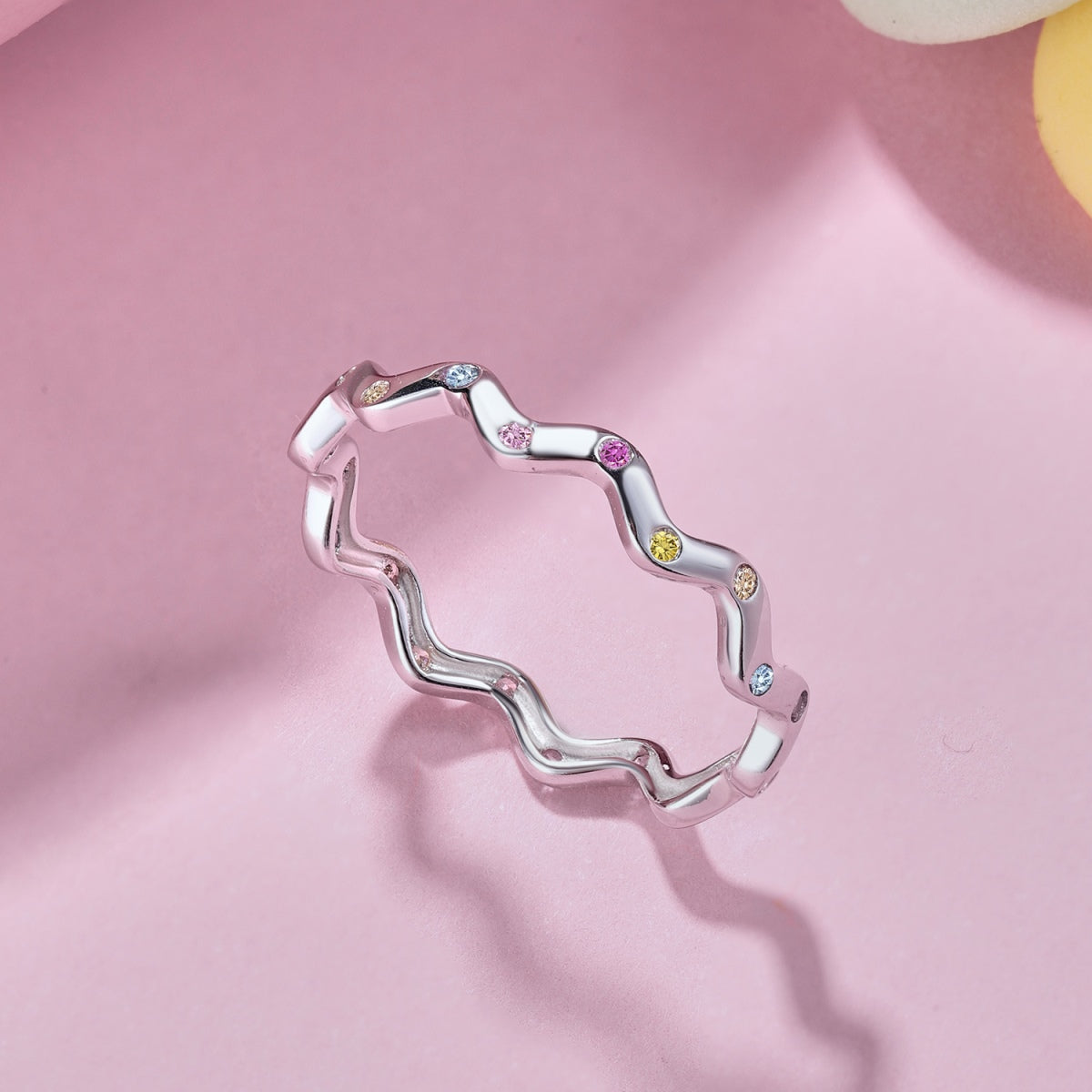 [Royal Jewellery]Ornate Vibrant Round Cut Daily Ring