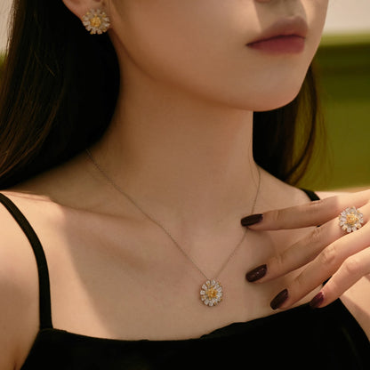 [Royal Jewellery]Exquisite Daisy Necklace