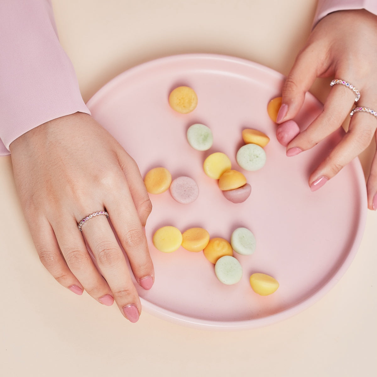 [Royal Jewellery]Unique Scintillating Round Cut Daily Ring
