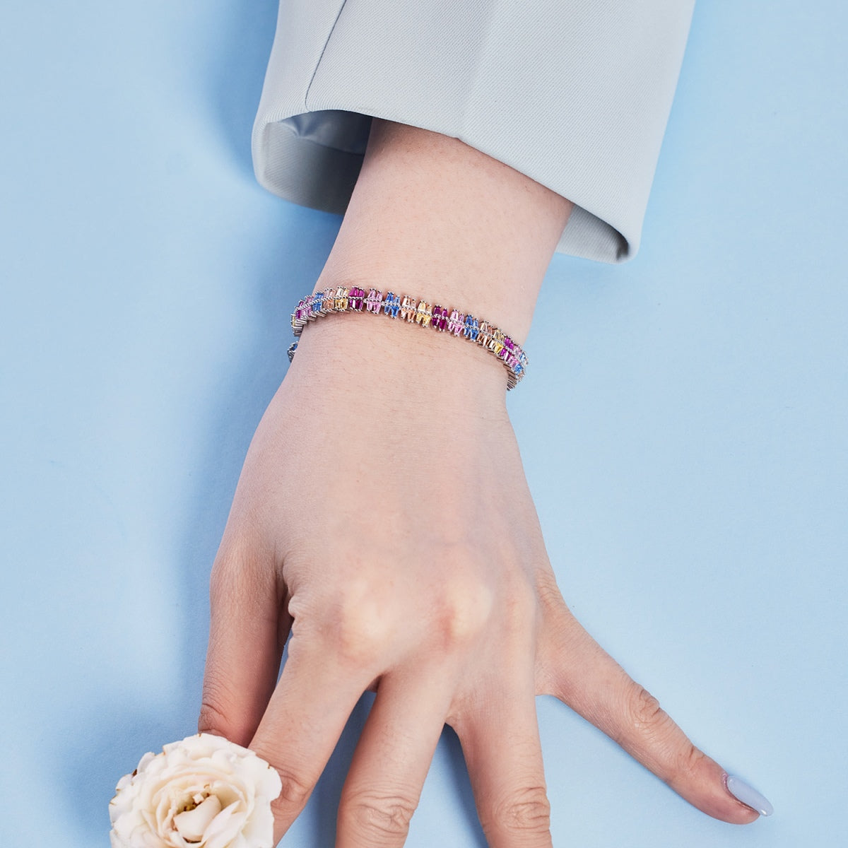 [Royal Jewellery]Sparkling Exquisite Multi Cut Party Bracelet