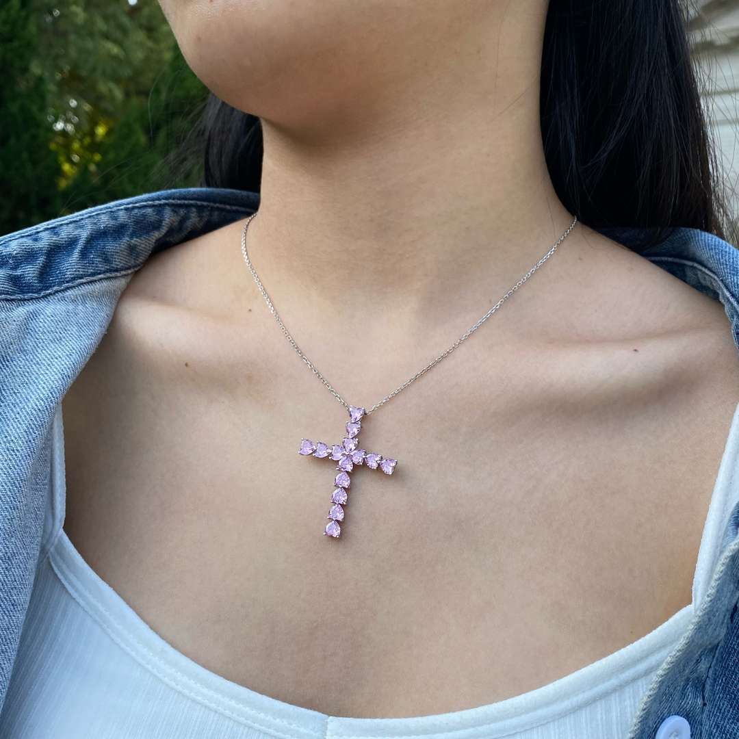 [ROYAL]Radiant Cross Shape Necklace