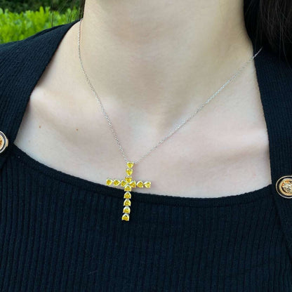 [ROYAL]Radiant Cross Shape Necklace