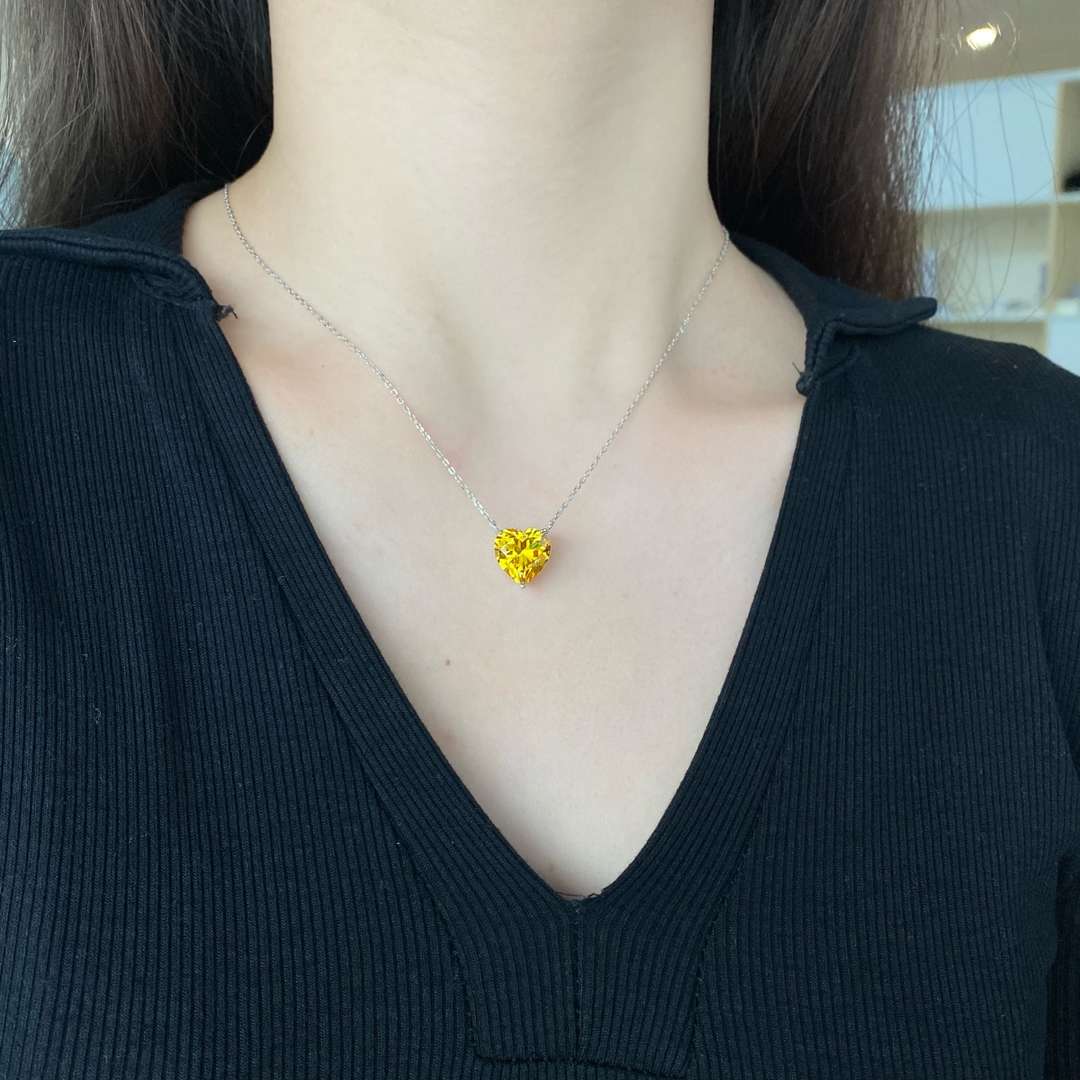 [Royal Jewellery]6.0 carat Radiant Heart Shape Necklace