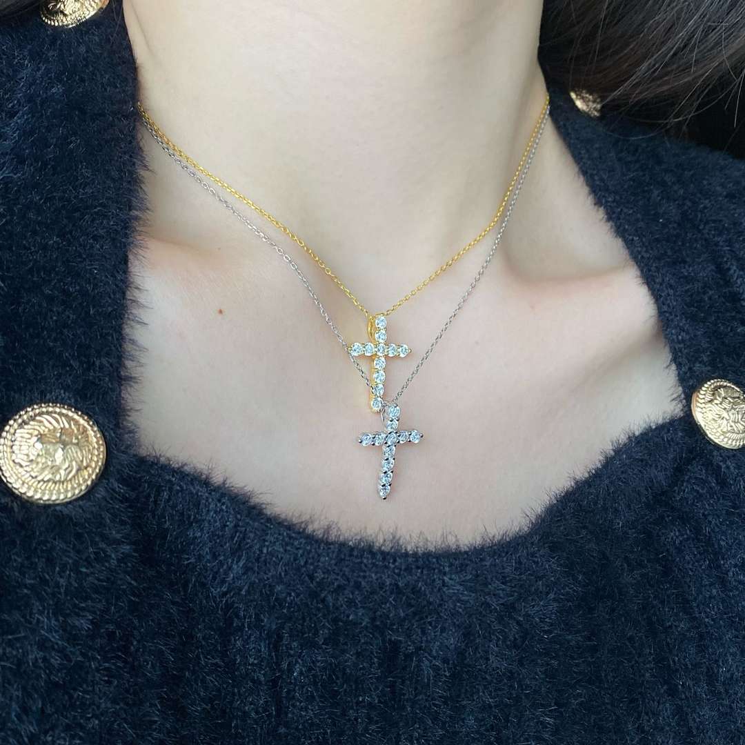 [Royal Jewellery]Unique Cross Shape Necklace