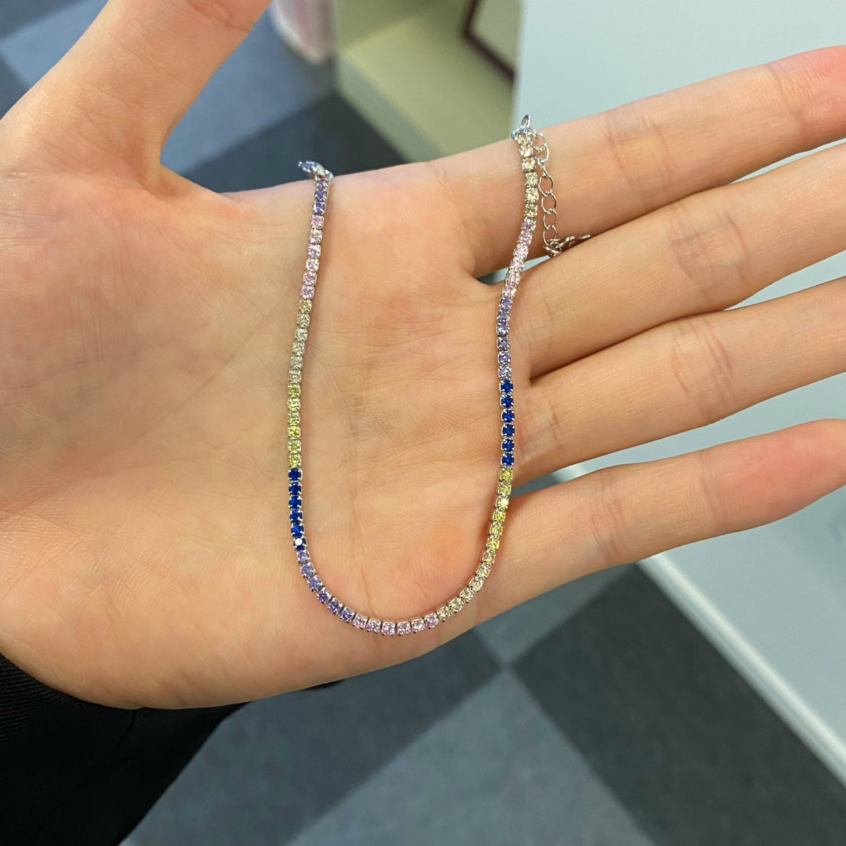 [Royal Jewellery]Radiant Shinning Princess Cut Tennis Bracelet