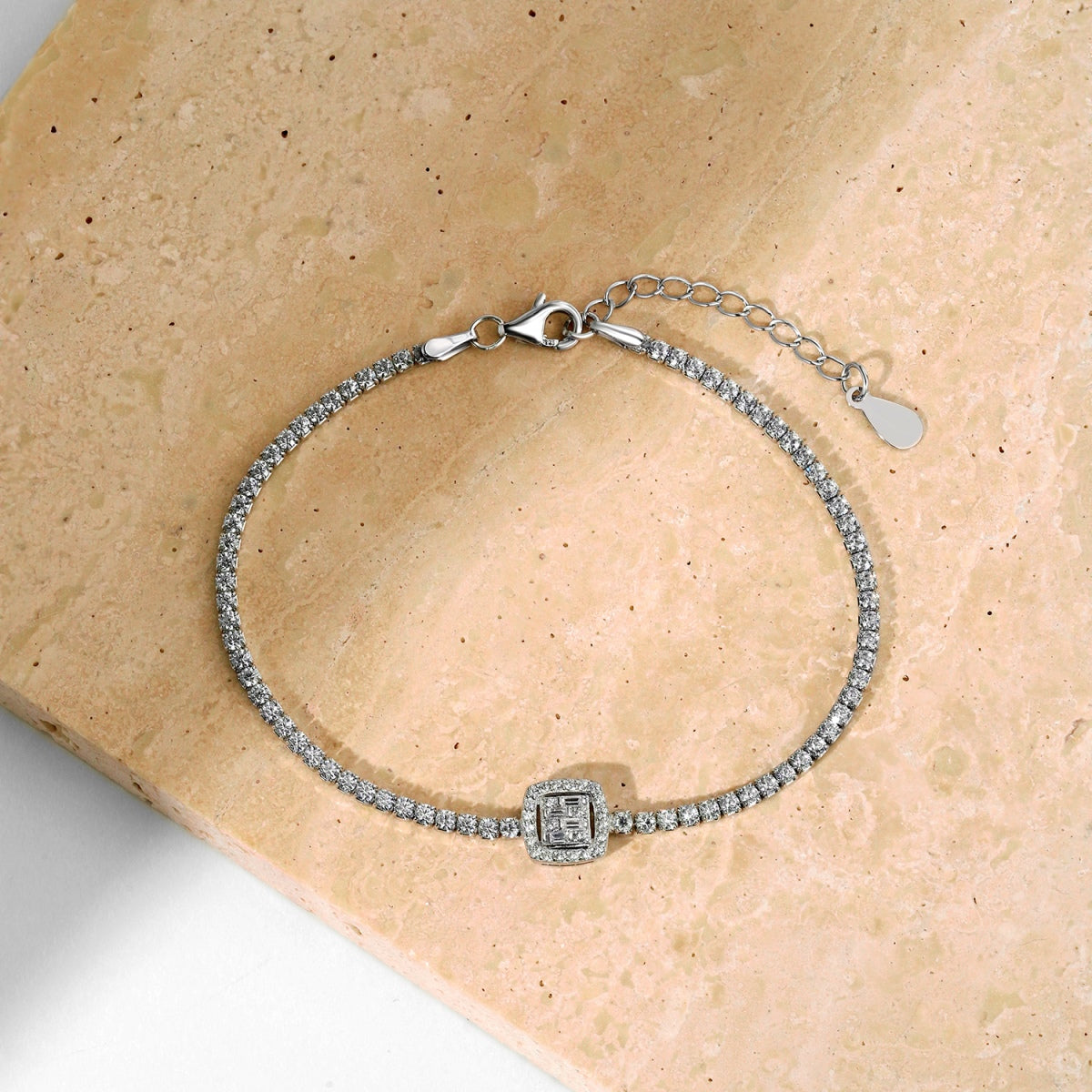 [Royal Jewellery]Luxurious Dazzling Square Shape Banquet Bracelet