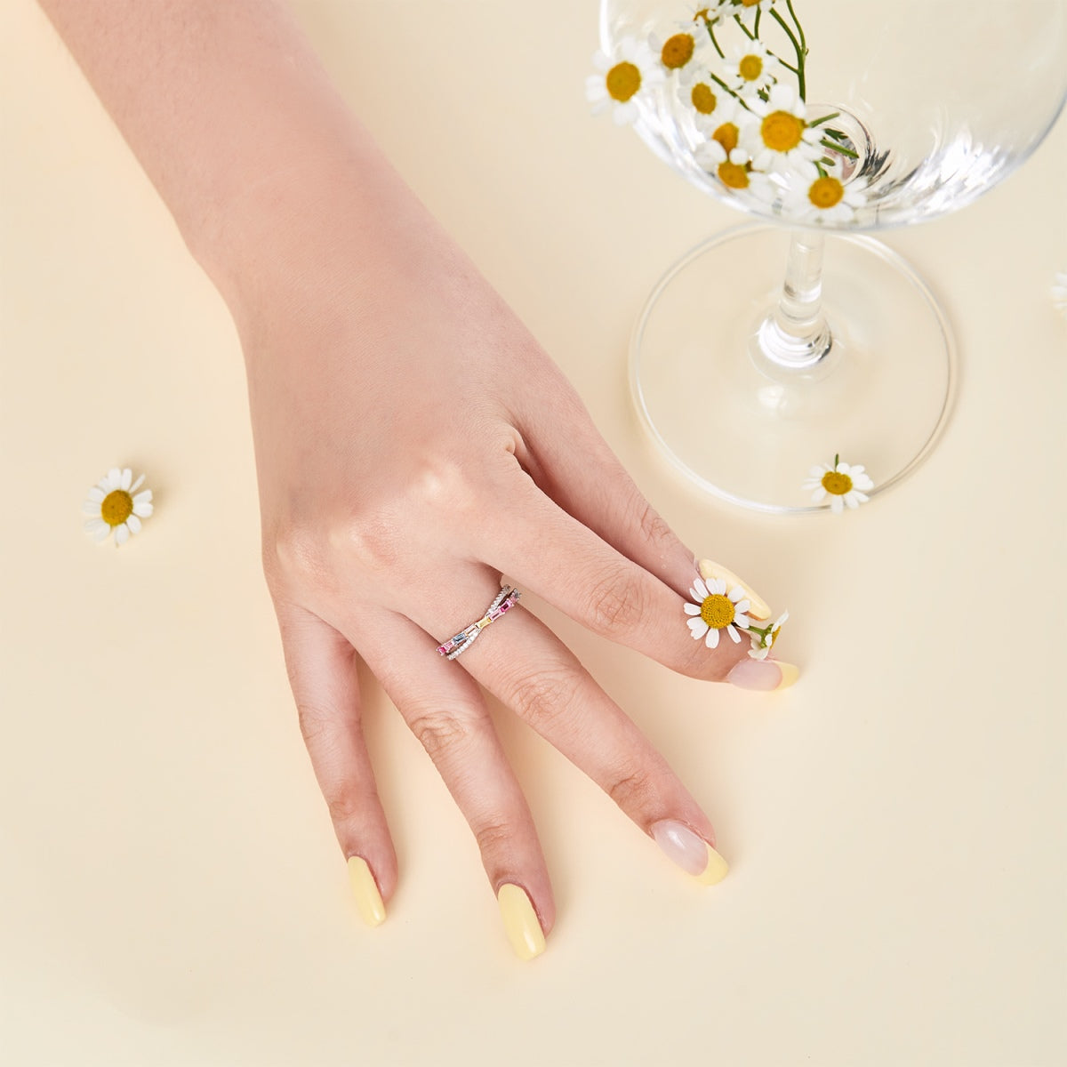 [Royal Jewellery]Energetic Elegant Radiant Cut Party Ring