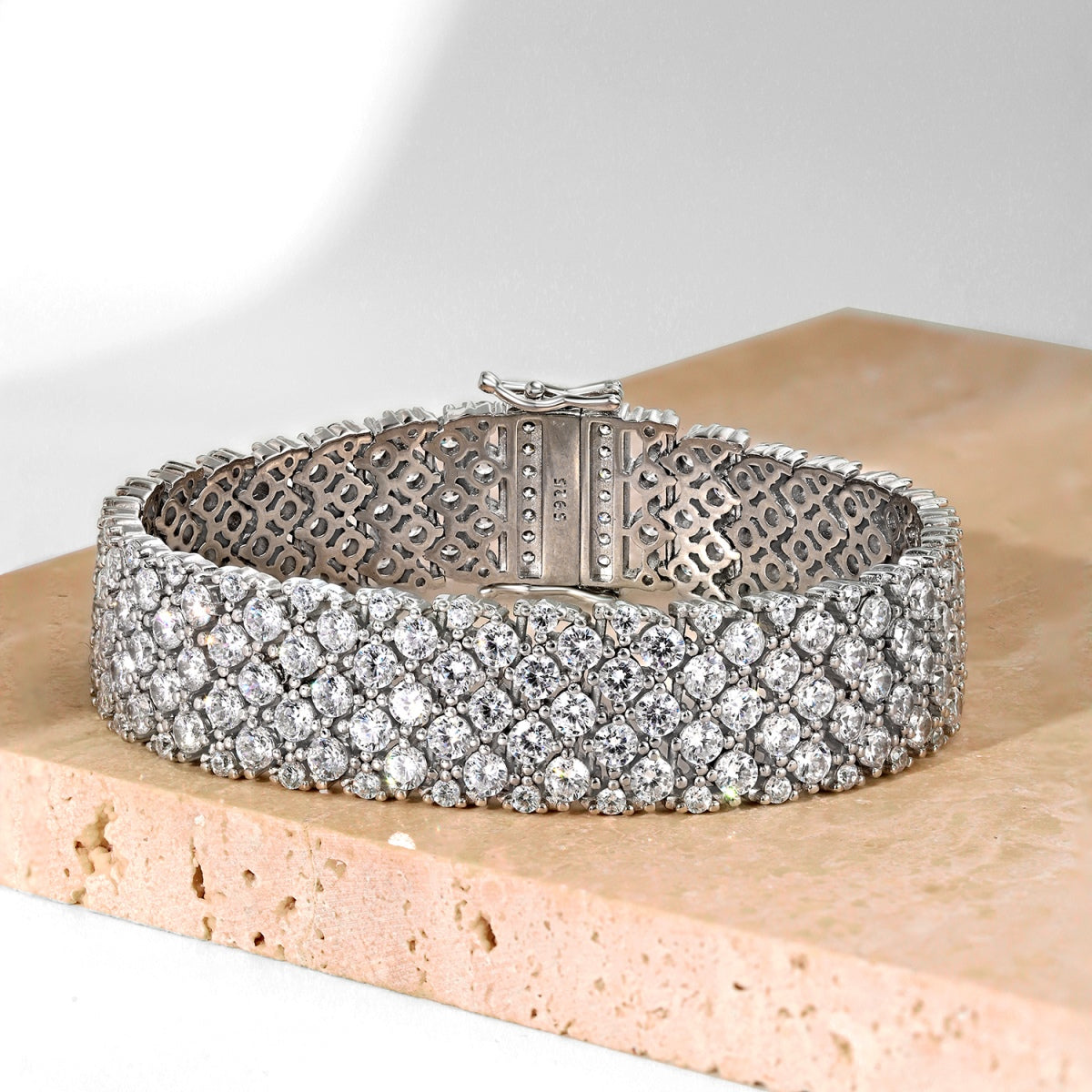 [Royal Jewellery]Ornate Elegant Round Cut Party Bracelet