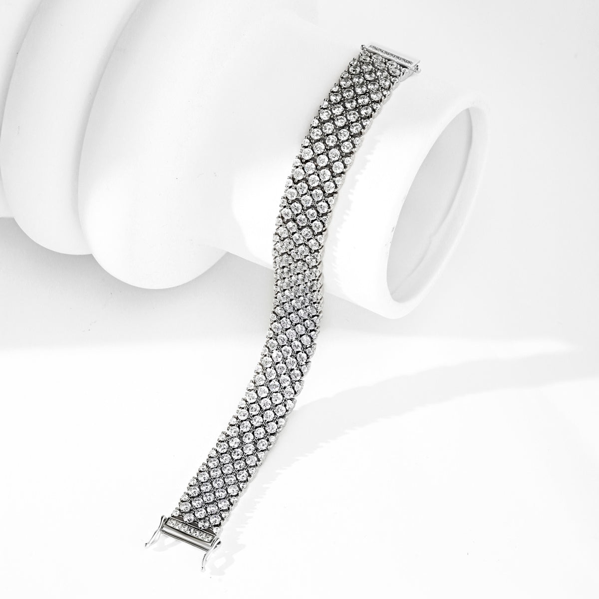 [Royal Jewellery]Ornate Elegant Round Cut Party Bracelet