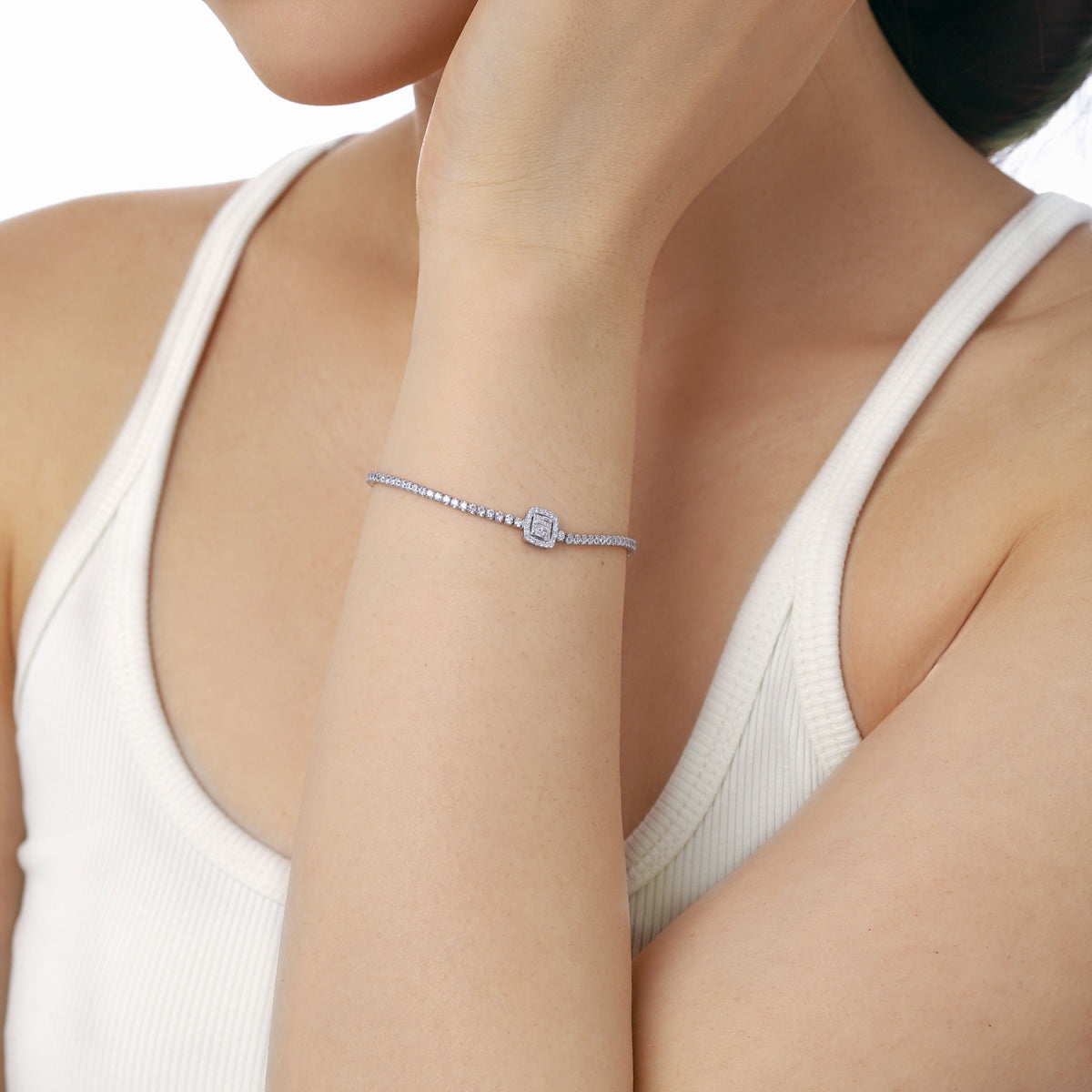 [Royal Jewellery]Luxurious Dazzling Square Shape Banquet Bracelet