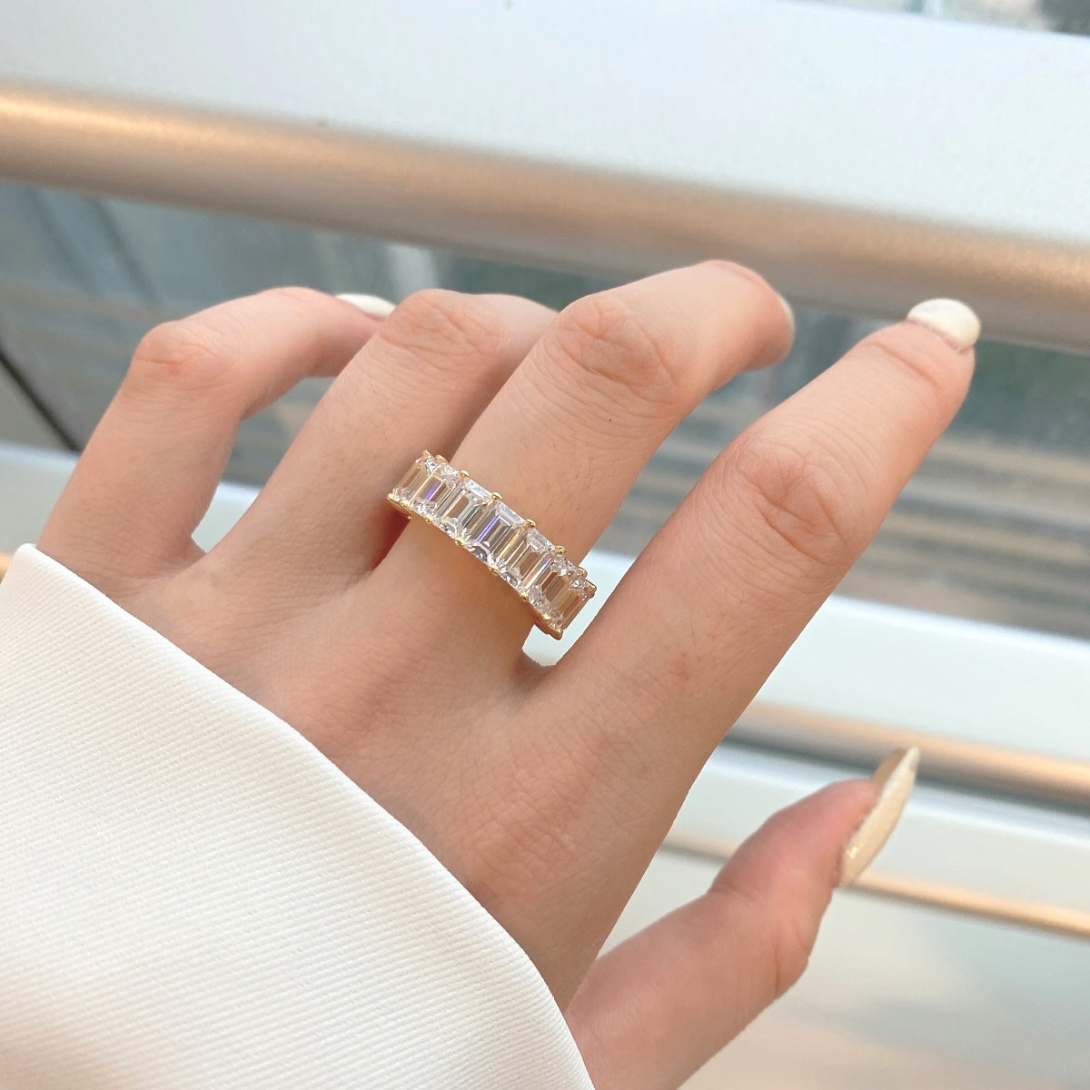 [Royal Jewellery]0.75 Carat Elegant Emerald Cut Tennis Ring