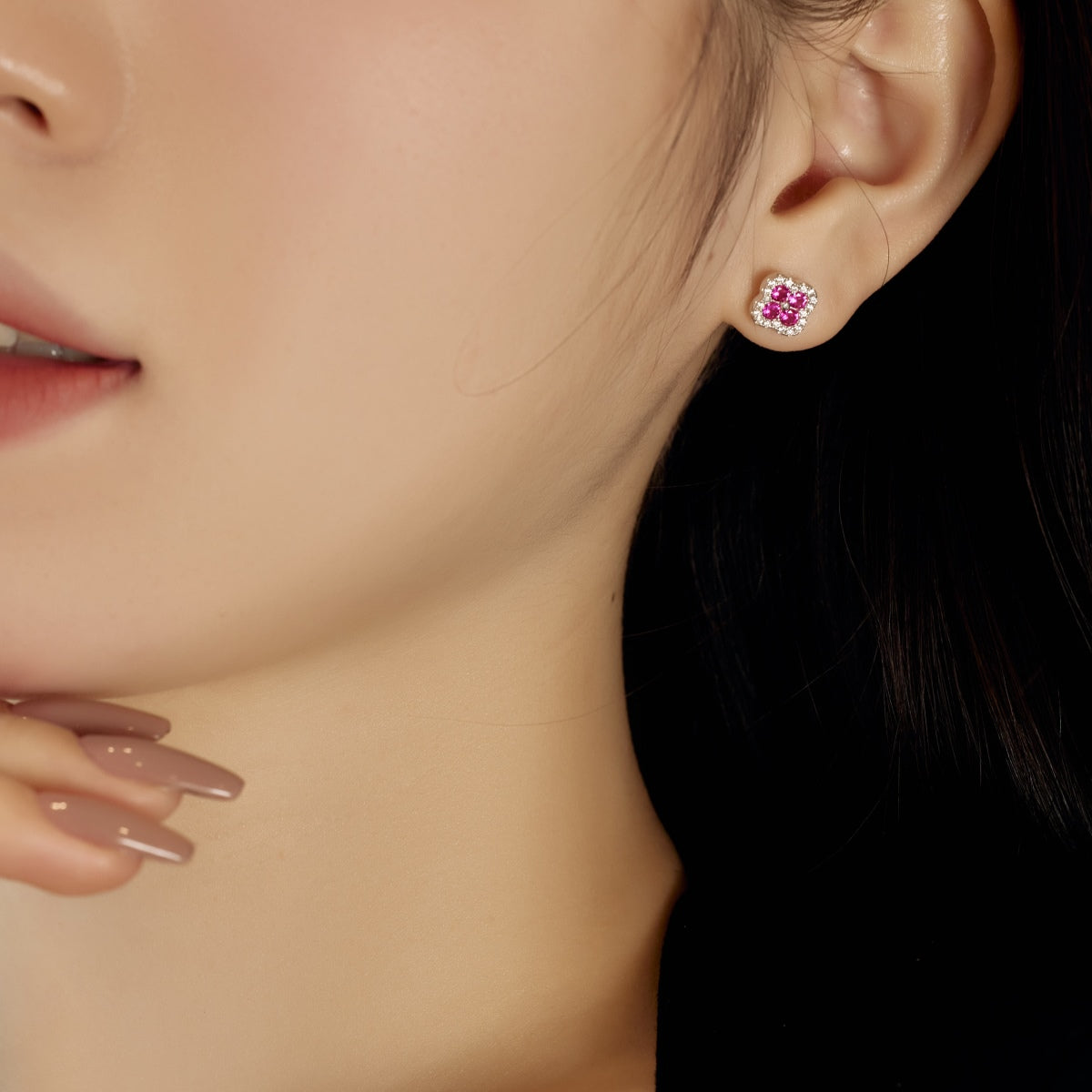 [Royal Jewellery]Four-Leaf Clover Flower Shaped Earrings