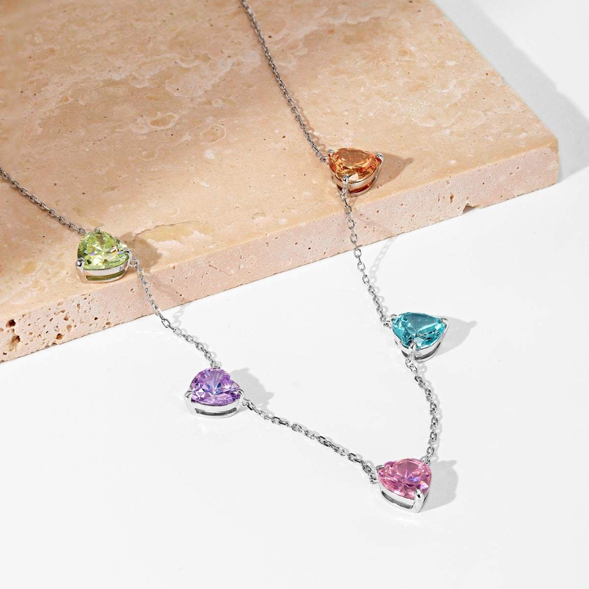 [Royal Jewellery]Sparkling Colorful Heart Cut Necklace