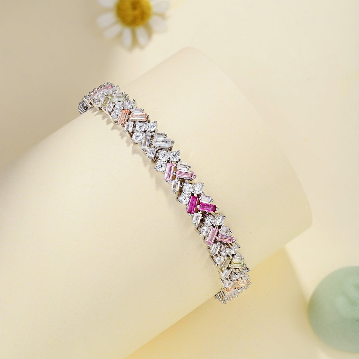[Royal Jewellery]Dazzling Unique Multi Shape Daily Bracelet
