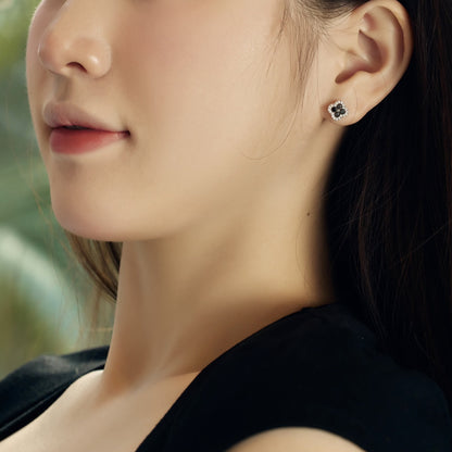 [Royal Jewellery]Four-Leaf Clover Flower Shaped Earrings