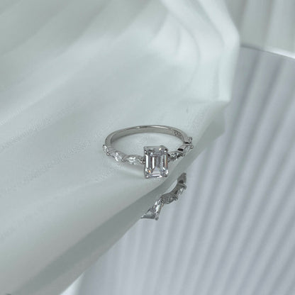 [Royal Jewellery]1.0 Carat Dainty Resplendent Radiant Cut Daily Ring