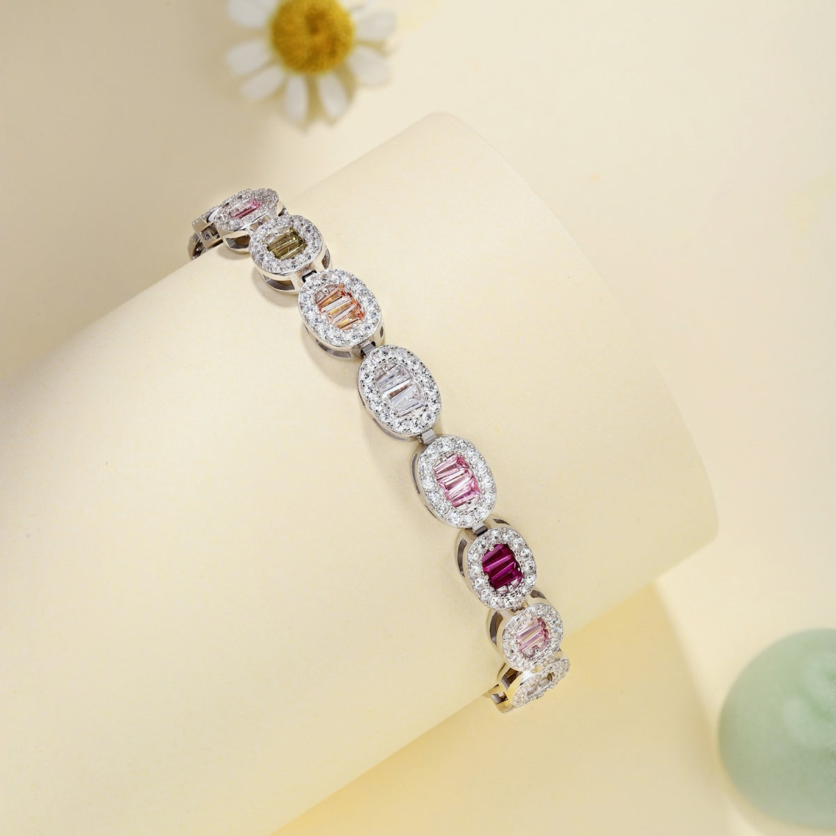 [Royal Jewellery]Exquisite Ornate Emerald Cut Daily Bracelet