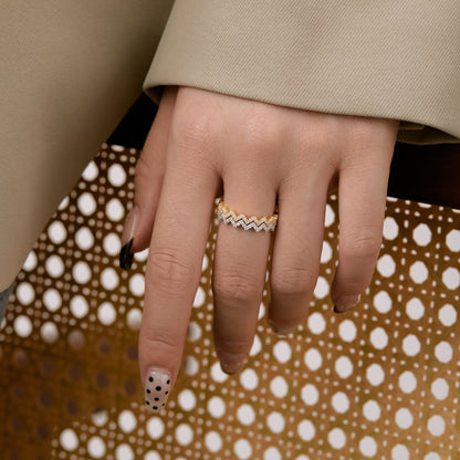 [Royal Jewellery]Delicate Enchanting Wave Shape Daily Ring