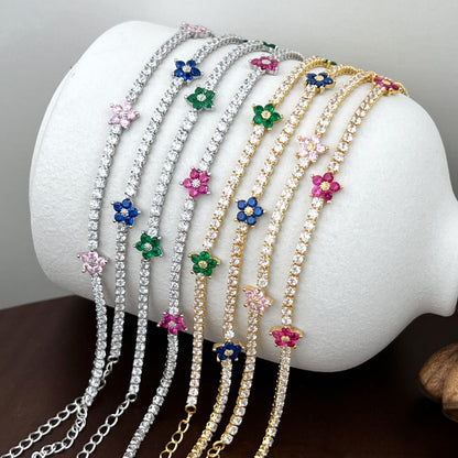 [Royal Jewellery]Sparkling Flower Shape Tennis Bracelet
