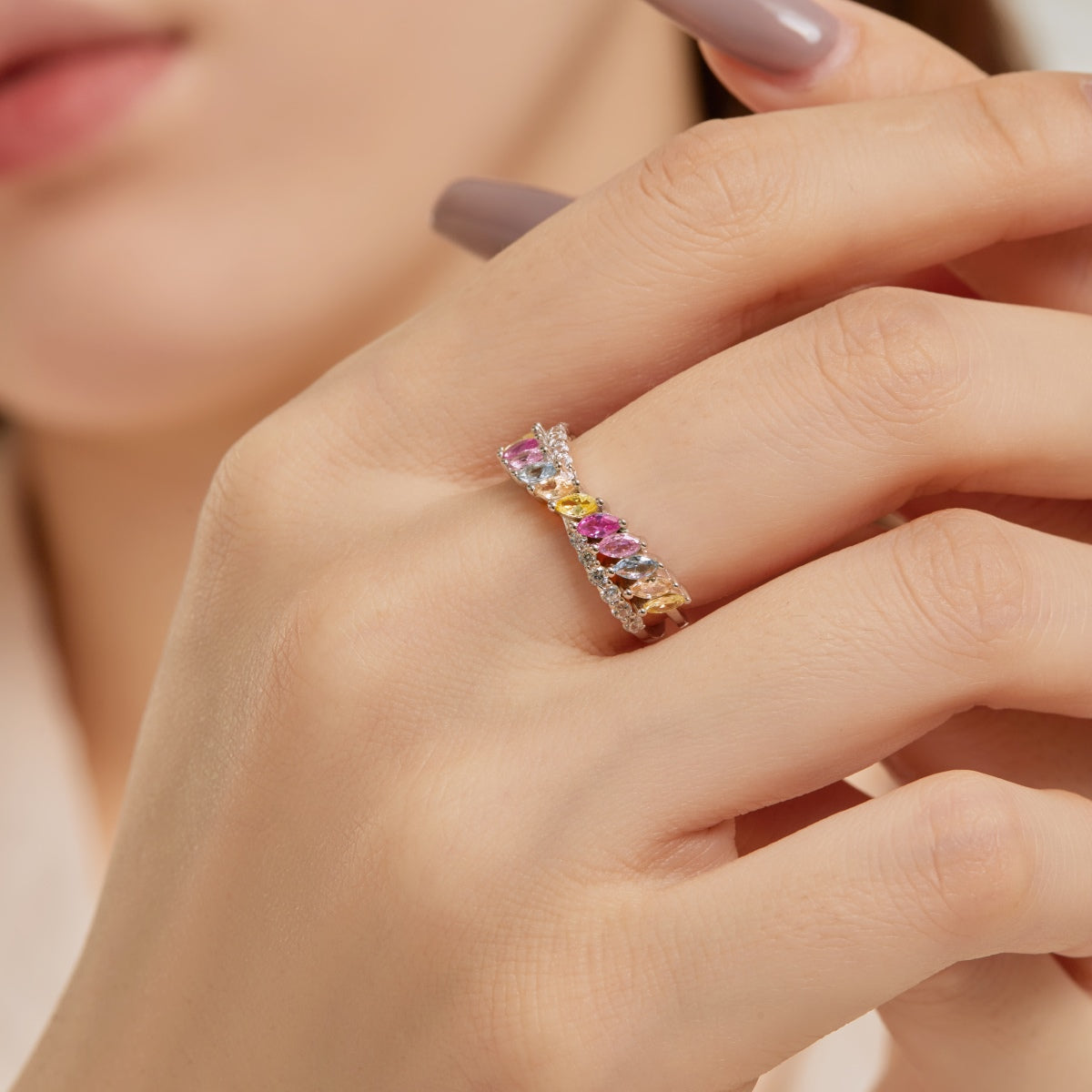 [Royal Jewellery]Unique Colorful Marquise Cut Daily Ring