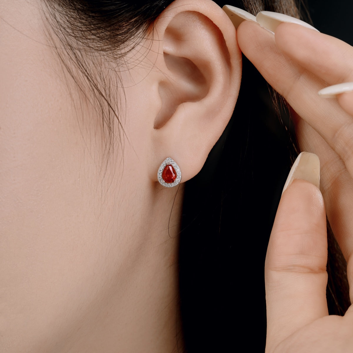 [Royal Jewellery]Luxurious Water Drop Shape Earrings