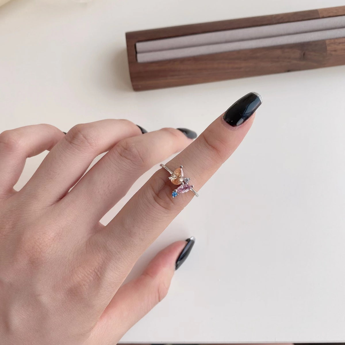 [Royal Jewellery]Radiant Colorful Multi Cut Daily Ring