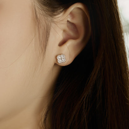 [Royal Jewellery]Four-Leaf Clover Flower Shaped Earrings