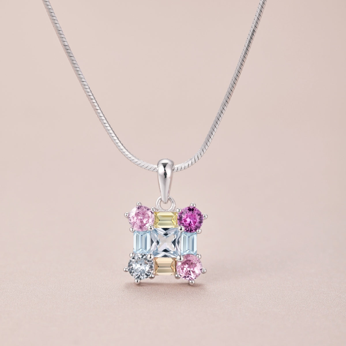 [Royal Jewellery]Gorgeous Multi Colorful Necklace