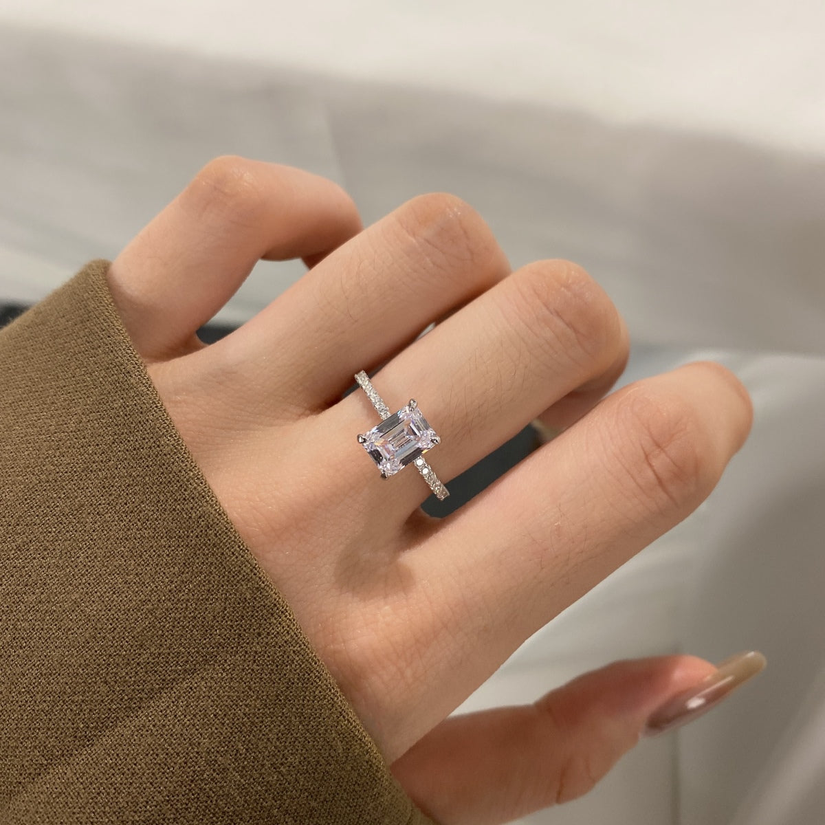 [Royal Jewellery]2.0 Carat Scintillating Ornate Radiant Cut Party Ring