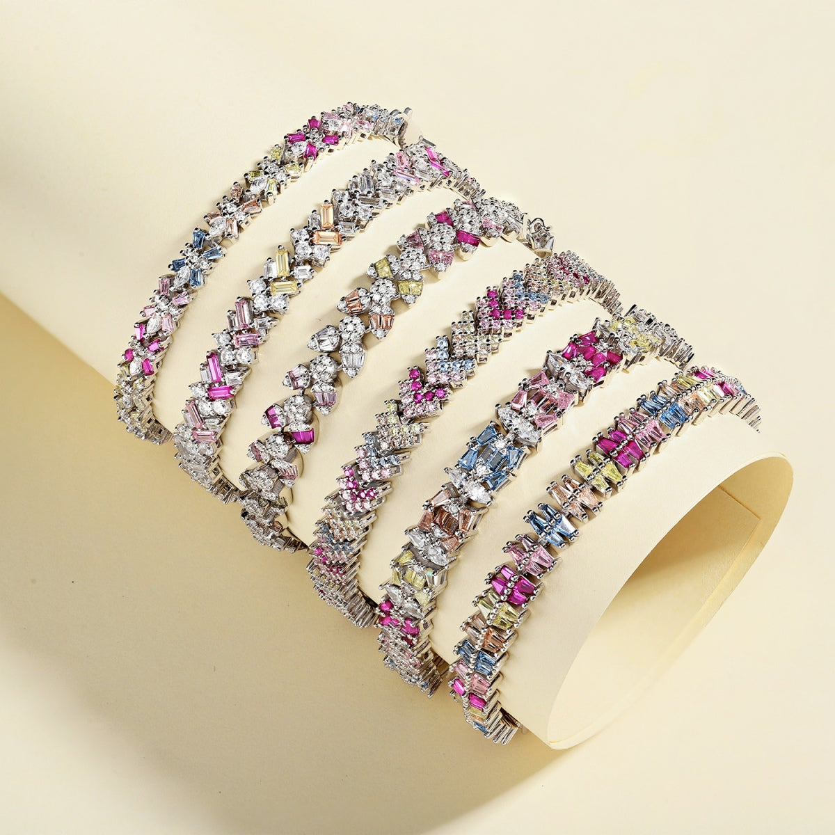 [Royal Jewellery]Delicate Colorful Multi Cut Party Bracelet