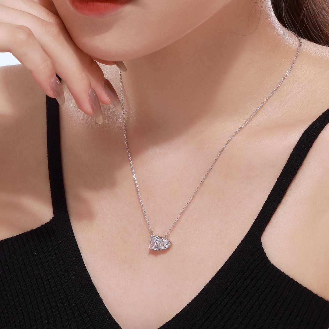 [ROYAL]Dazzling Square & Heart Shape Necklace