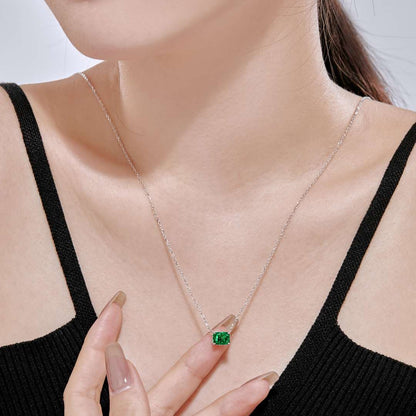 [Royal Jewellery]Luxurious Square Shape Colorful Necalack