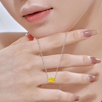 [Royal Jewellery]Luxurious Square Shape Colorful Necalack