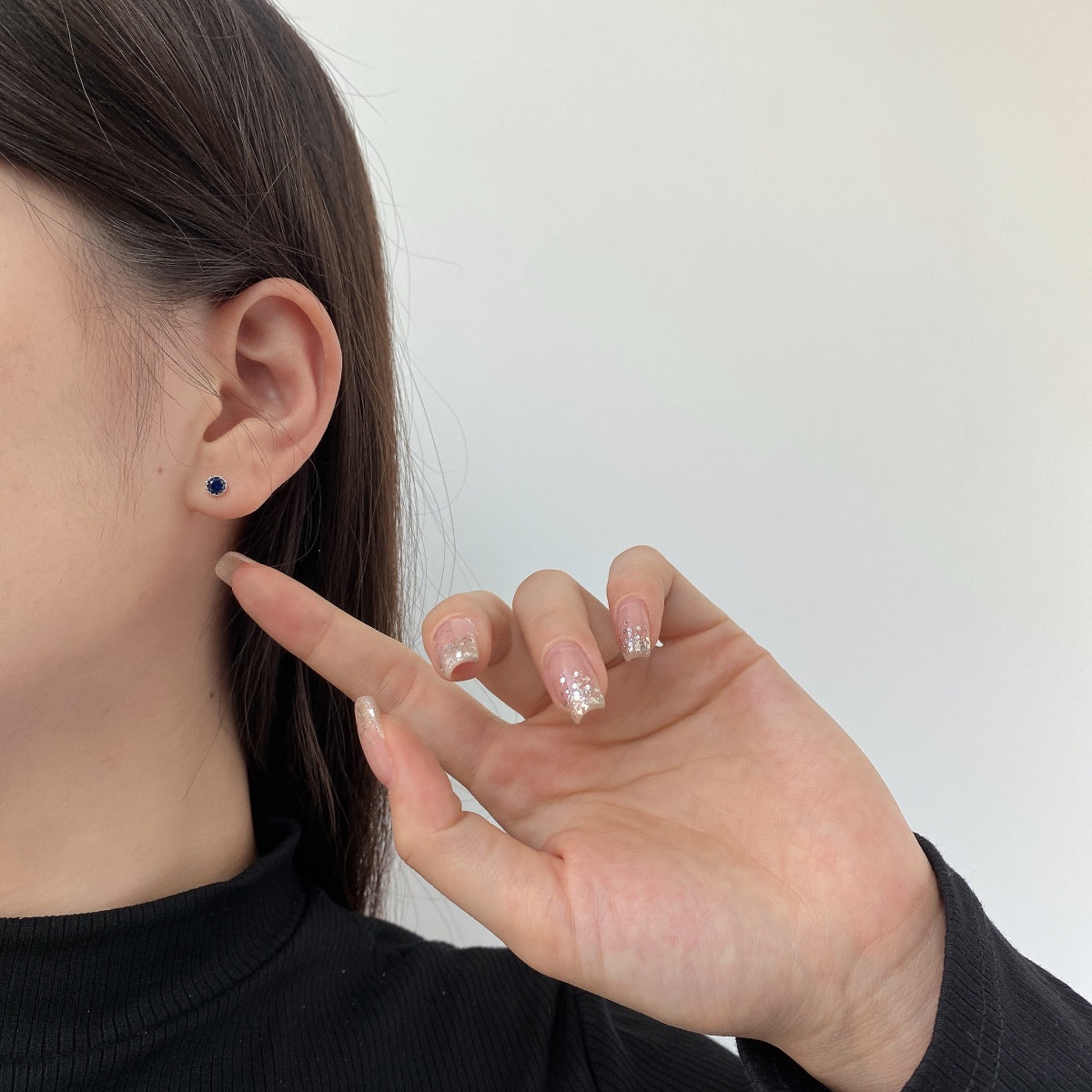 [Royal Jewellery]Sparkling Colorful Round Shape Earrings