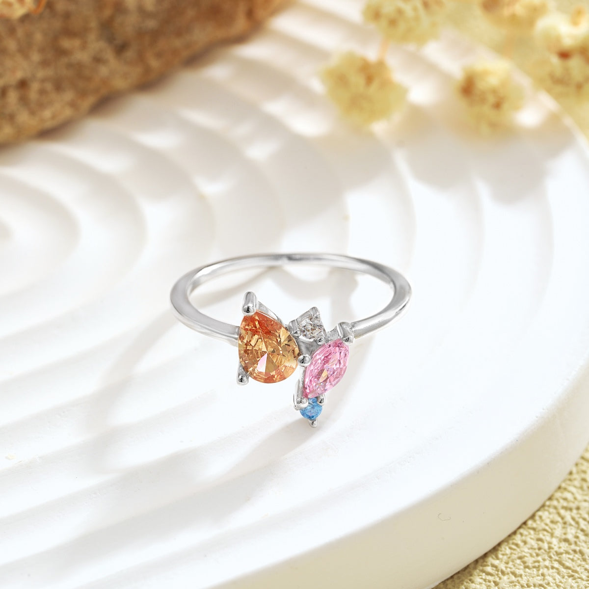 [ROYAL]Radiant Colorful Multi Cut Daily Ring