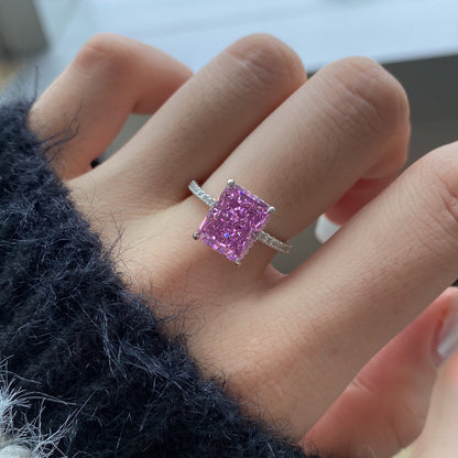 [Royal Jewellery]4.0 Carat Luxurious Engagement Ring