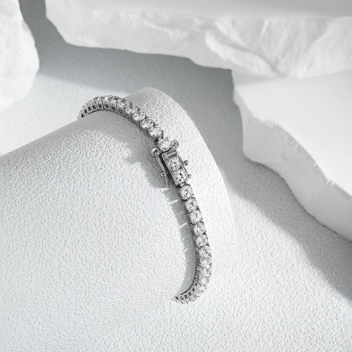 [Royal Jewellery]Radiant Colorful Round Cut Party Bracelet