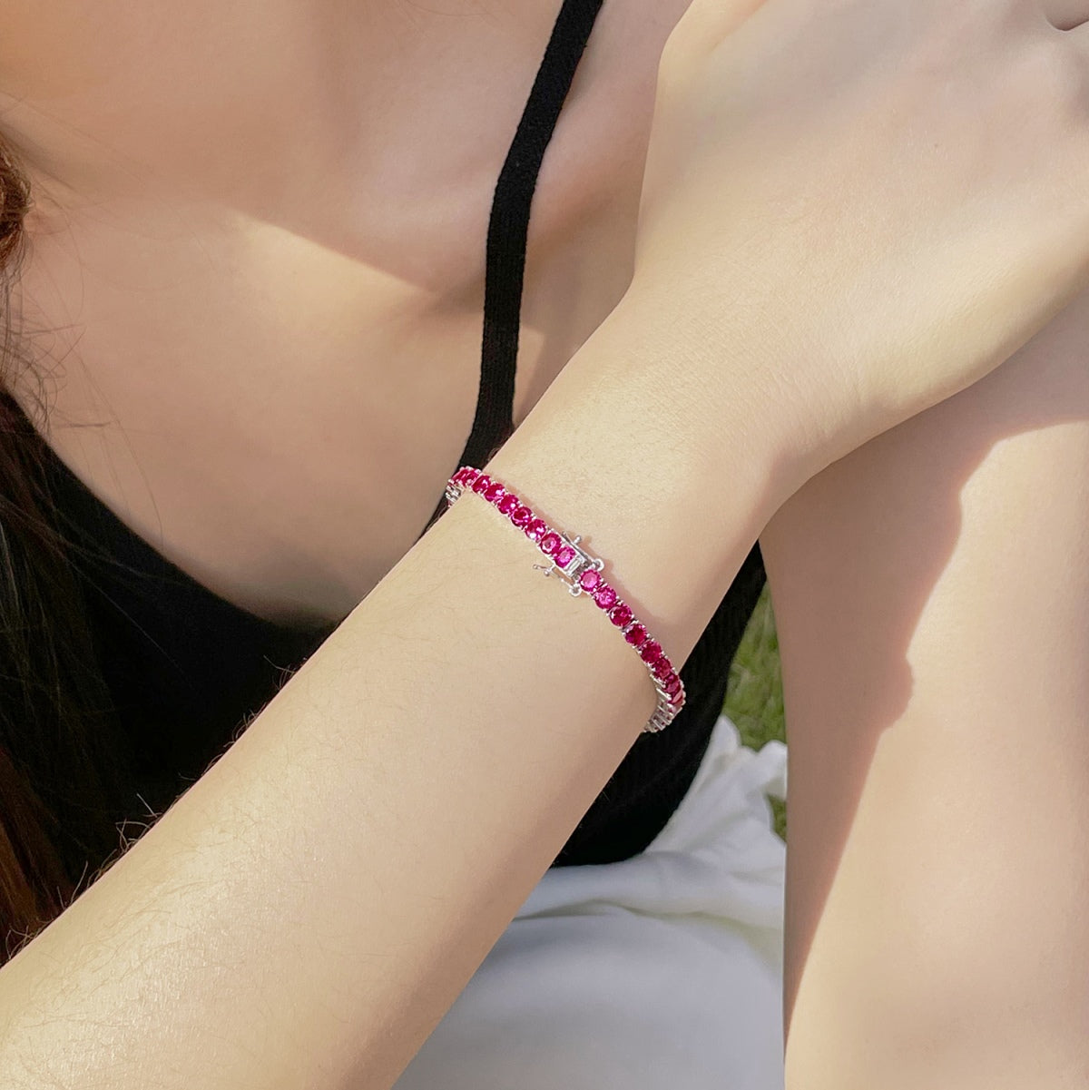 [Royal Jewellery]Radiant Colorful Round Cut Party Bracelet