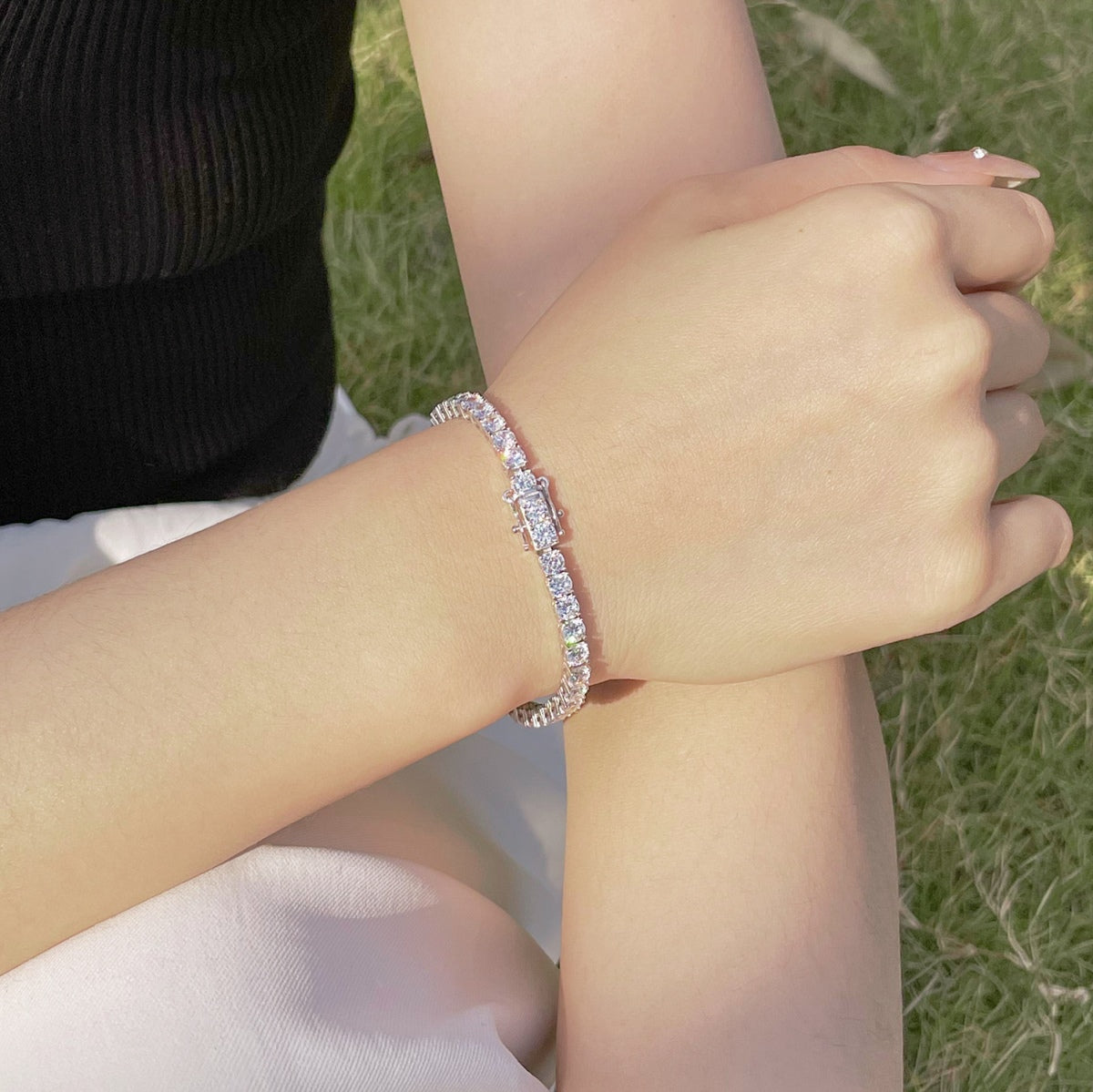 [Royal Jewellery]Radiant Colorful Round Cut Party Bracelet