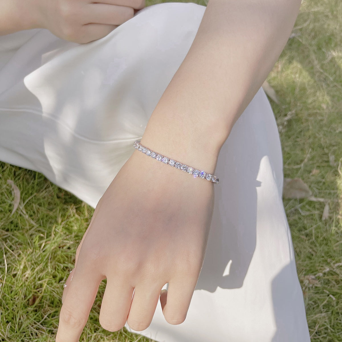 [Royal Jewellery]Radiant Colorful Round Cut Party Bracelet