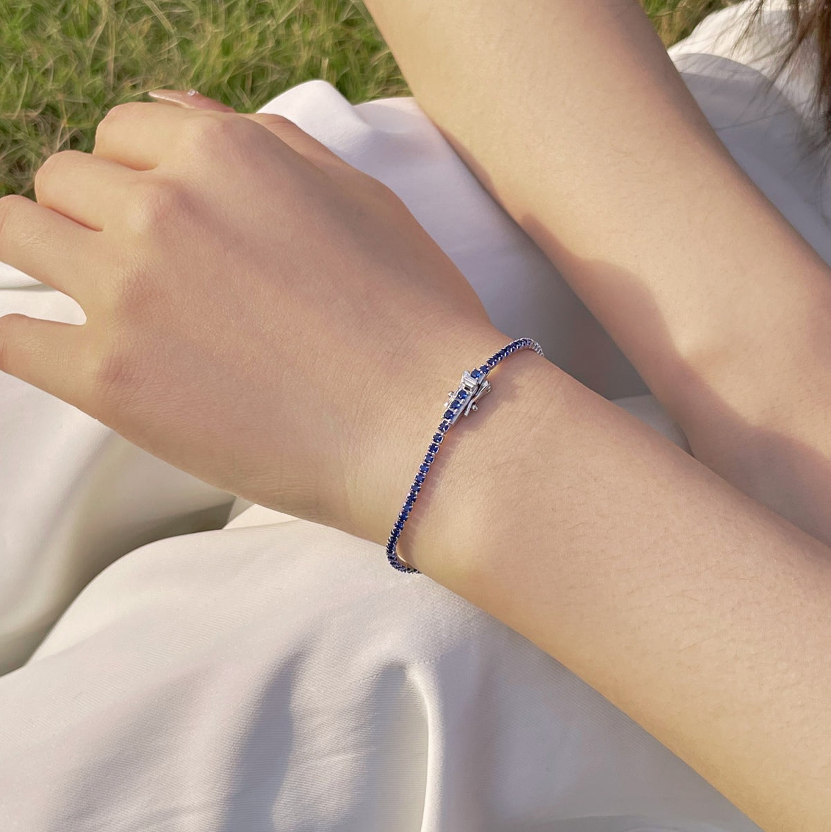 [Royal Jewellery]Radiant Colorful Round Cut Party Bracelet
