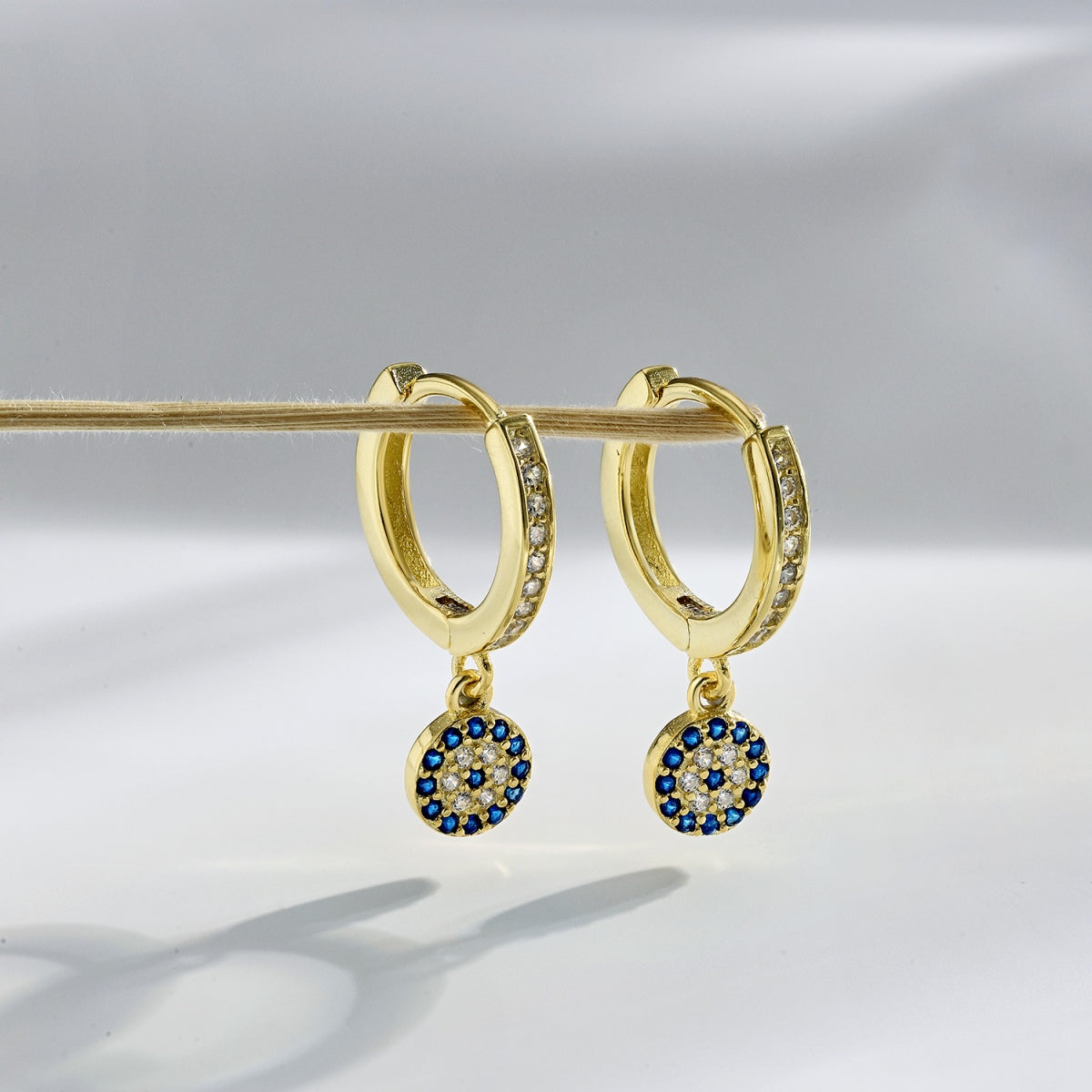 [Royal Jewellery]Unique Devil Eye Earrings