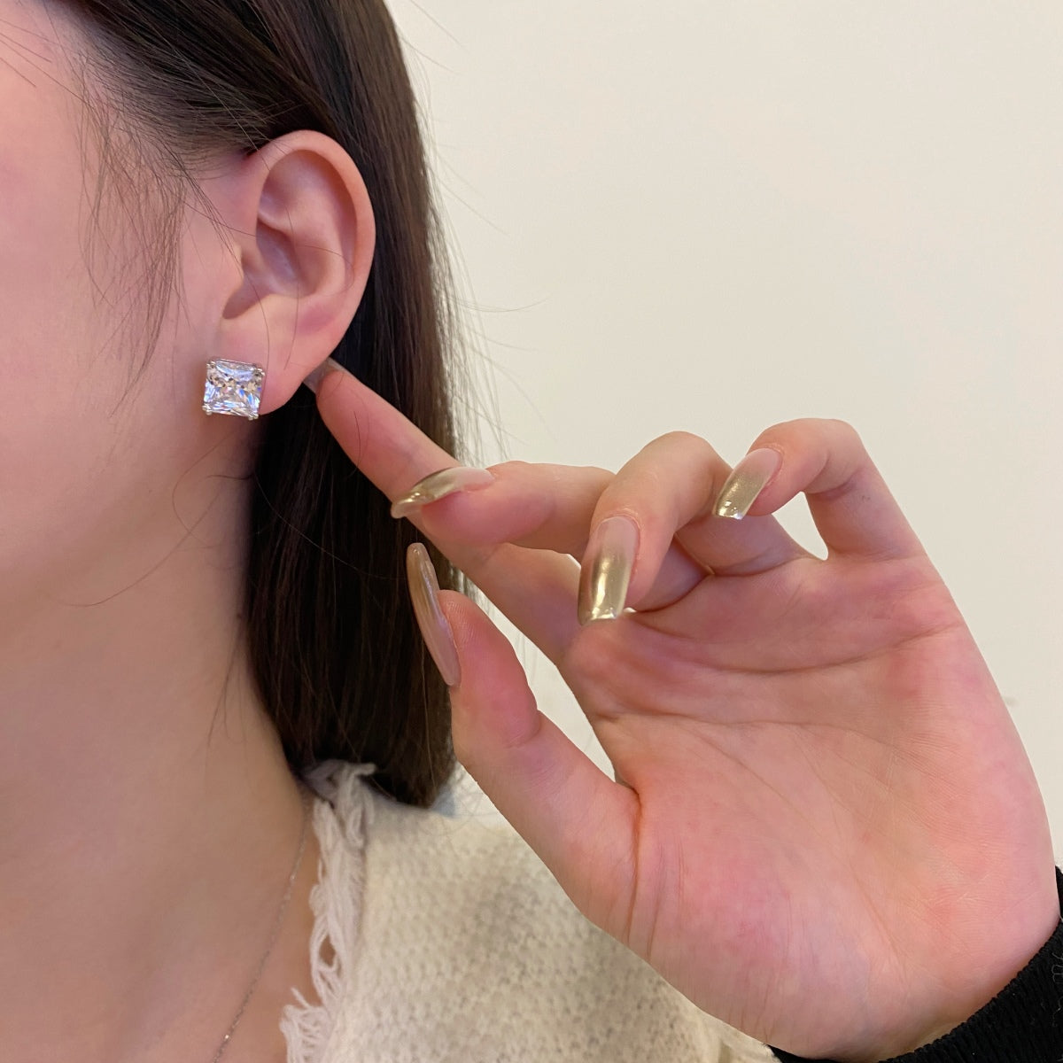 [Royal Jewellery]Delicate Square Shape Earrings