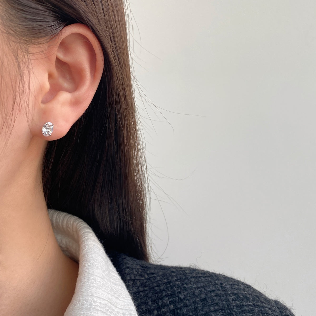 [Royal Jewellery]Oval Classic Dignified Elegant Earrings