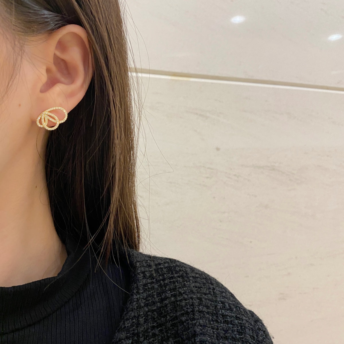 [Royal Jewellery]Exquisite Butterfly Shape Earrings