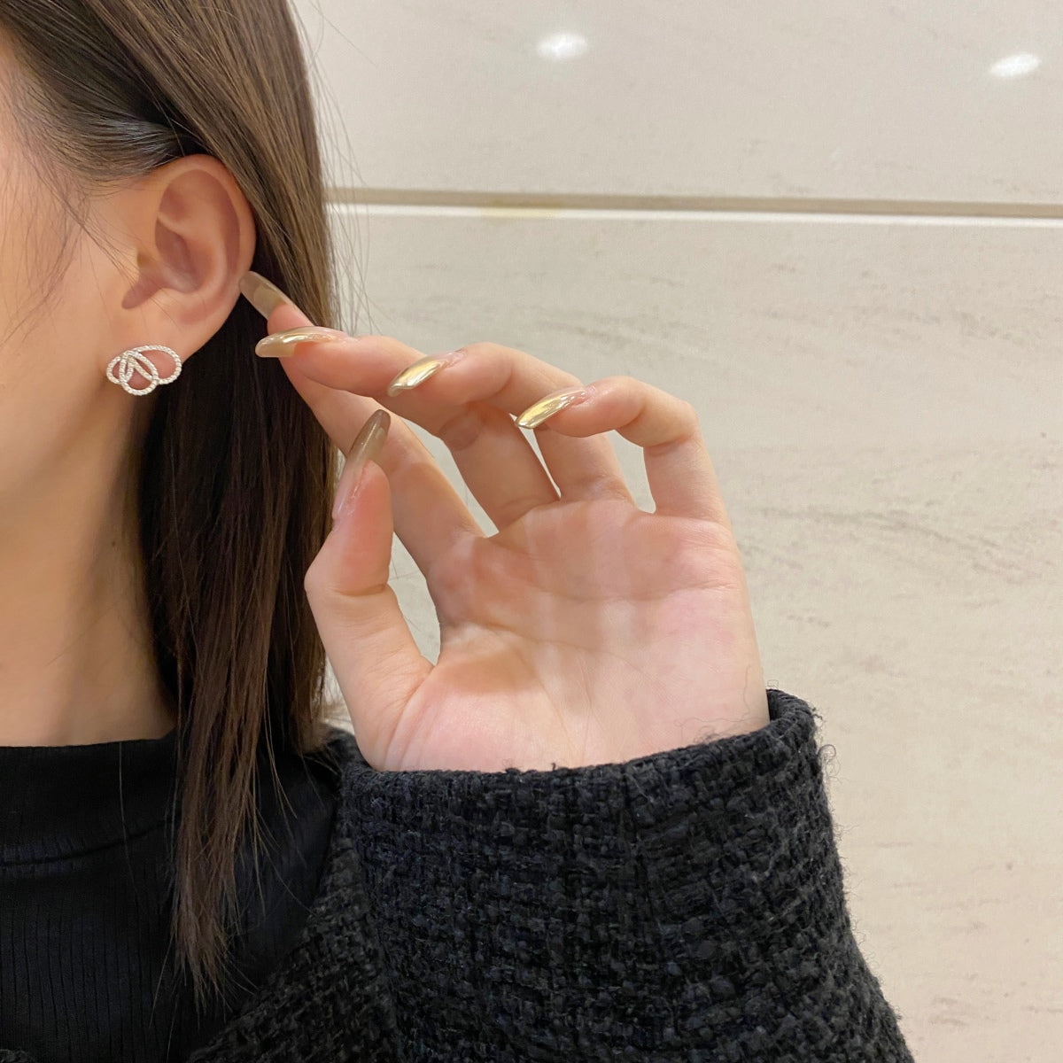 [Royal Jewellery]Exquisite Butterfly Shape Earrings