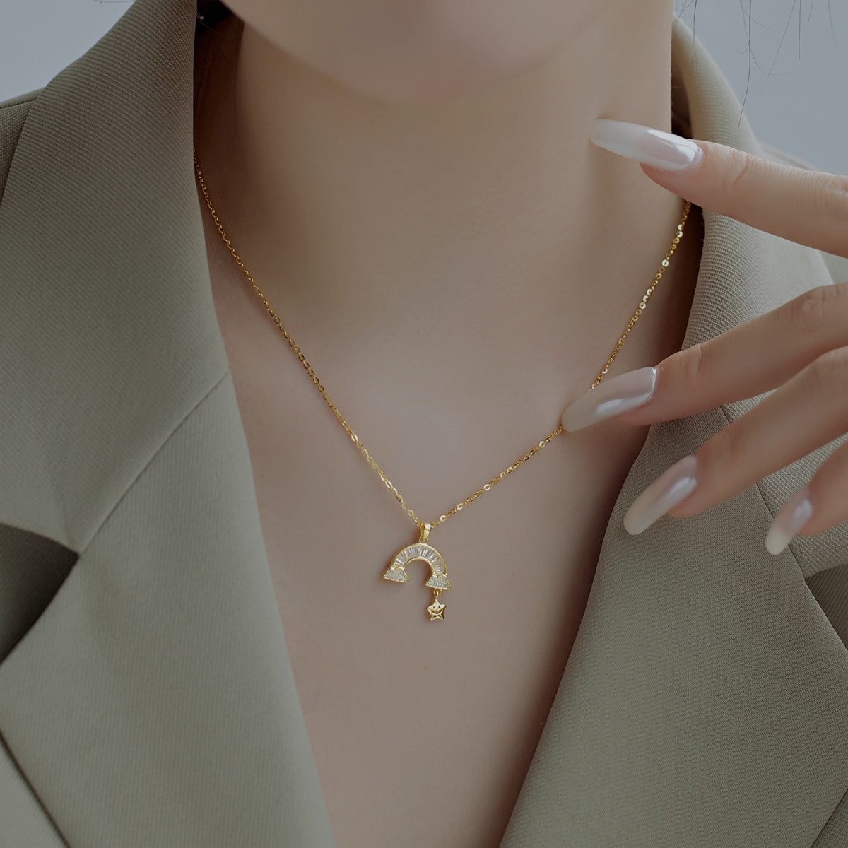 [Royal Jewellery]Unique Rainbow Star Necklace